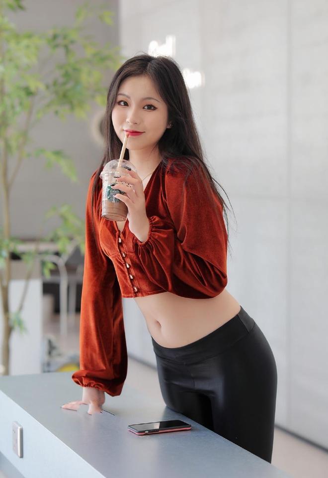 图片[3]-非常甜美的皮裤女孩 J1236 322P11V-16.4GB-婷美图