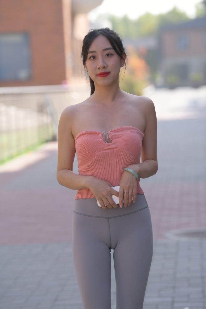 灰色瑜伽裤女孩J4905 522P1V-25.8GB-婷美图