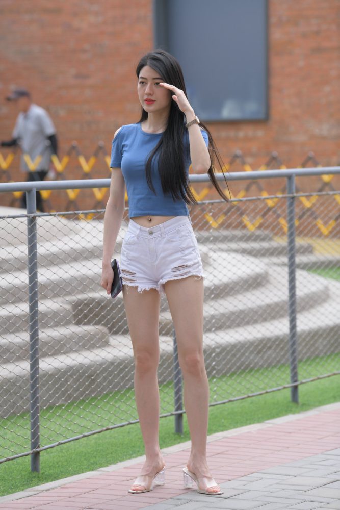 J3402 570P-11.4GB-婷美图
