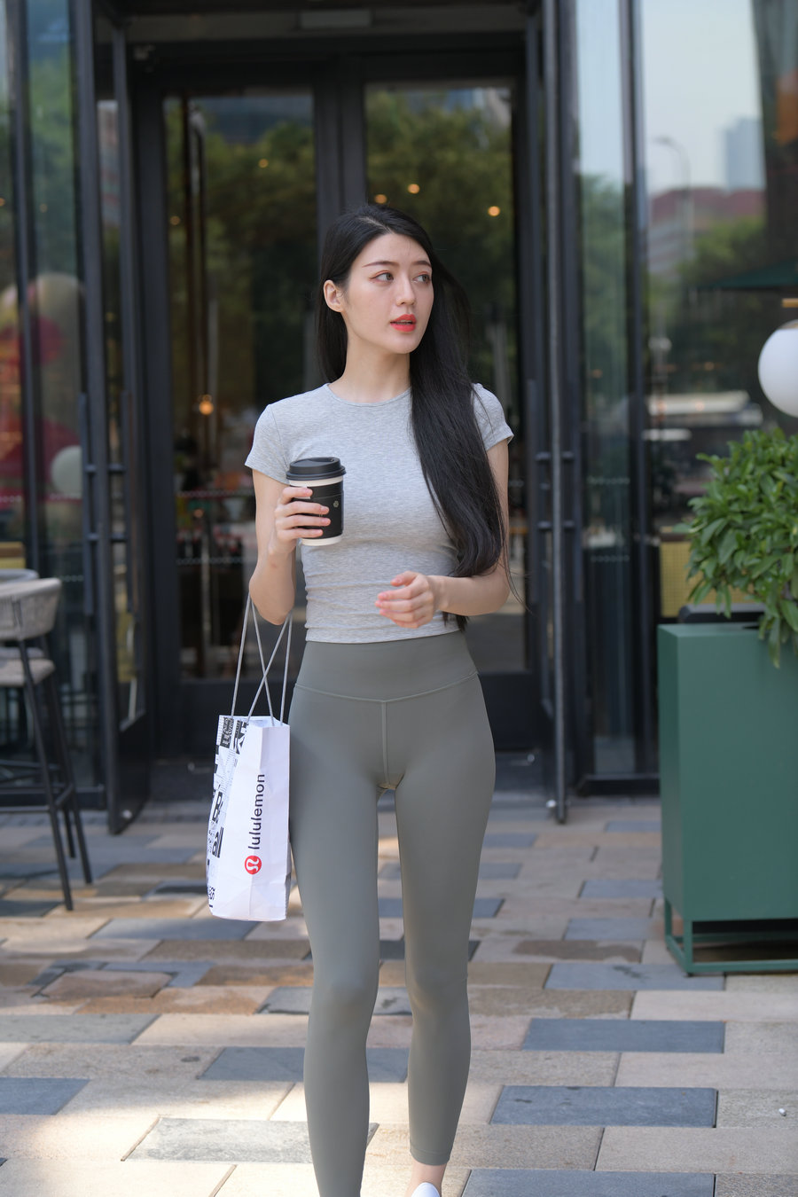 图片[4]-在外面逛街的瑜伽裤女孩J2240 449P1V-16.7GB-婷美图