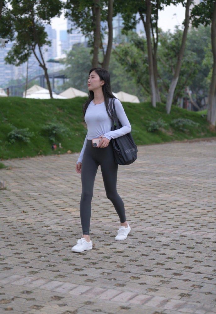 图片[2]-荡秋千的瑜伽裤女孩J2135 588P1V-20.8GB-婷美图
