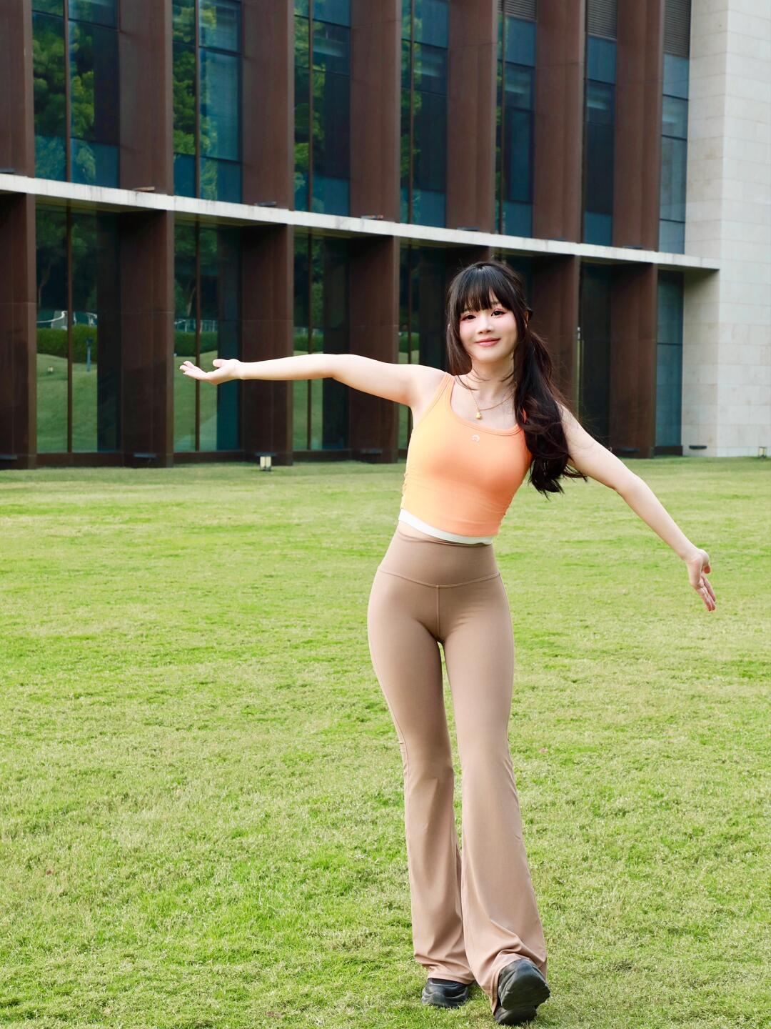 图片[4]-喜欢瑜伽的阳光快乐女孩【135P】04042-婷美图
