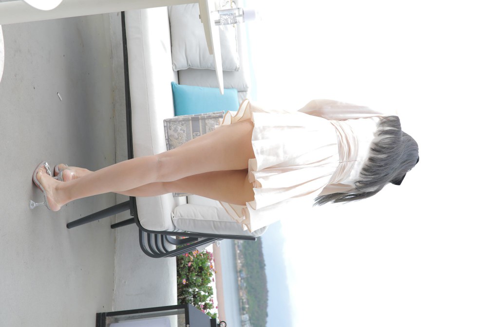 图片[3]-戴黑色蝴蝶结的长发女孩【369P】00027-婷美图