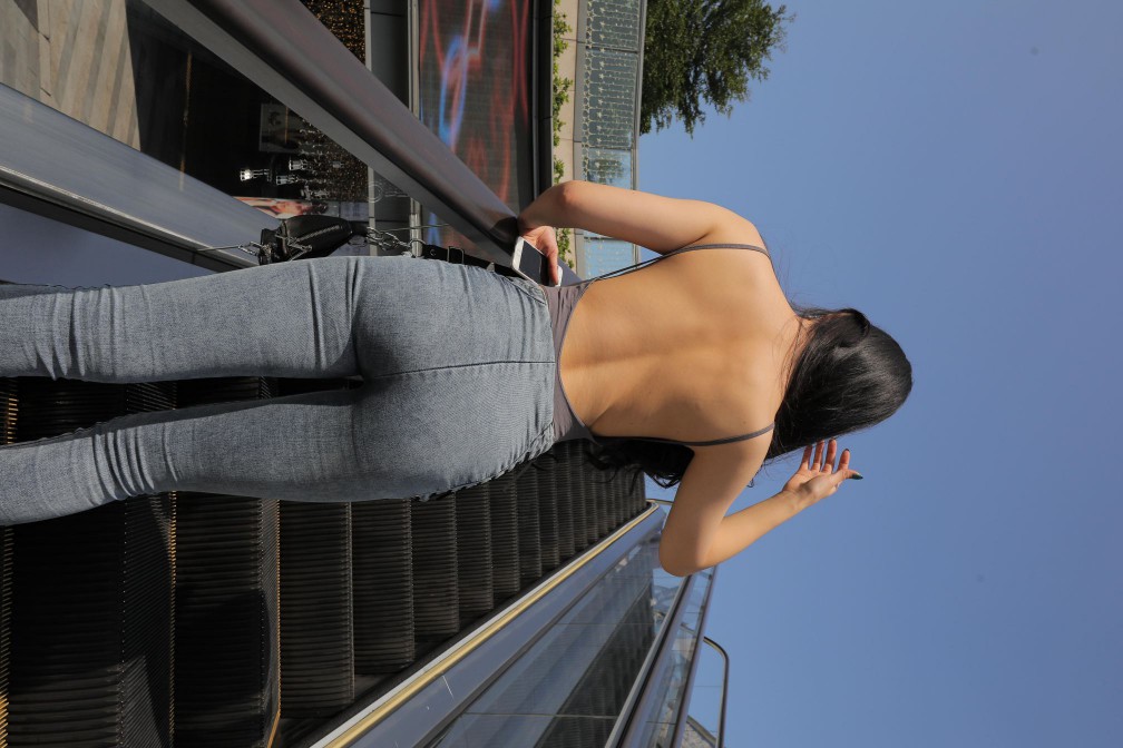 图片[4]-漂亮的紧身牛仔裤长发女孩【474P】00059-婷美图