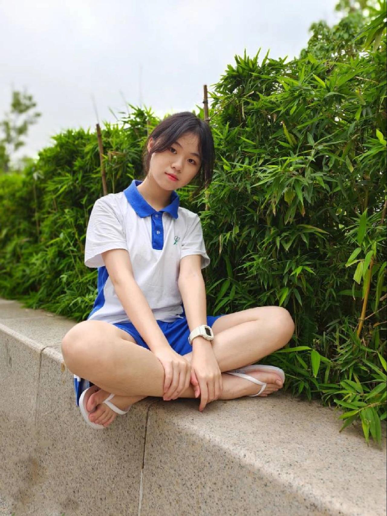 图片[1]-穿校服非常清纯的小姑娘【49P】20003-婷美图