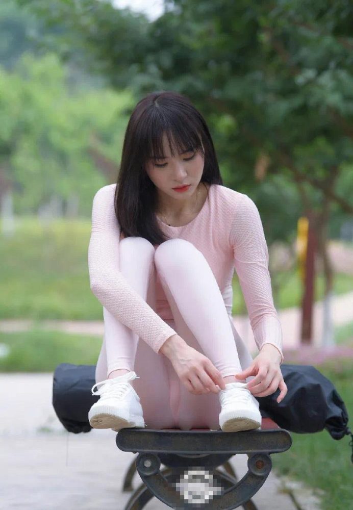 图片[4]-粉粉的瑜伽裤女孩太可爱了 J2090 854P1V-30.4GB-婷美图