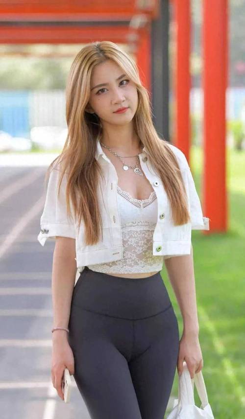 图片[3]-眼神里都是温柔的瑜伽裤女孩J2811 601P-13.3GB-婷美图