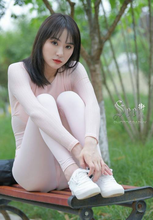 图片[2]-粉粉的瑜伽裤女孩太可爱了 J2090 854P1V-30.4GB-婷美图
