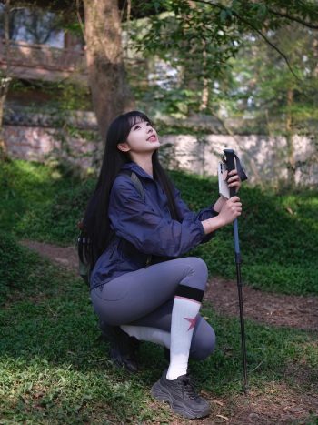 图片[3]-爱爬山的瑜伽裤MM，太甜美了！~-婷美图